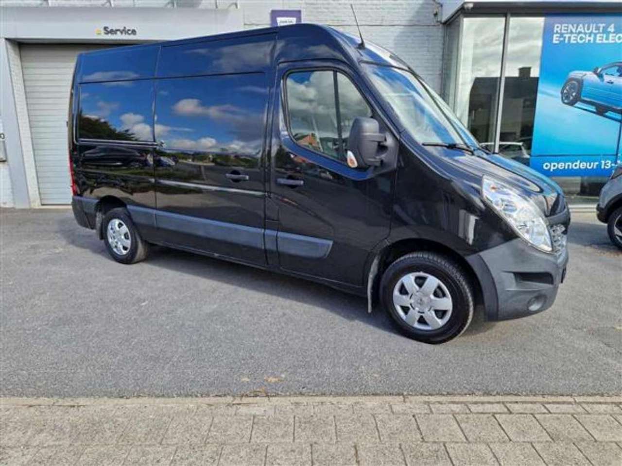 Renault Master  Grand confort L2H2 145 PK Btw wagen!