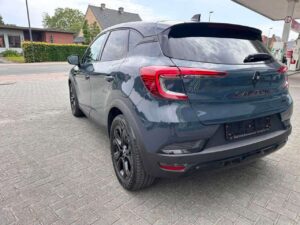 Renault Captur rive gauche E-Tech plug-in hybrid 160