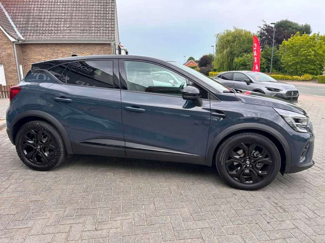 Renault Captur  rive gauche E-Tech plug-in hybrid 160