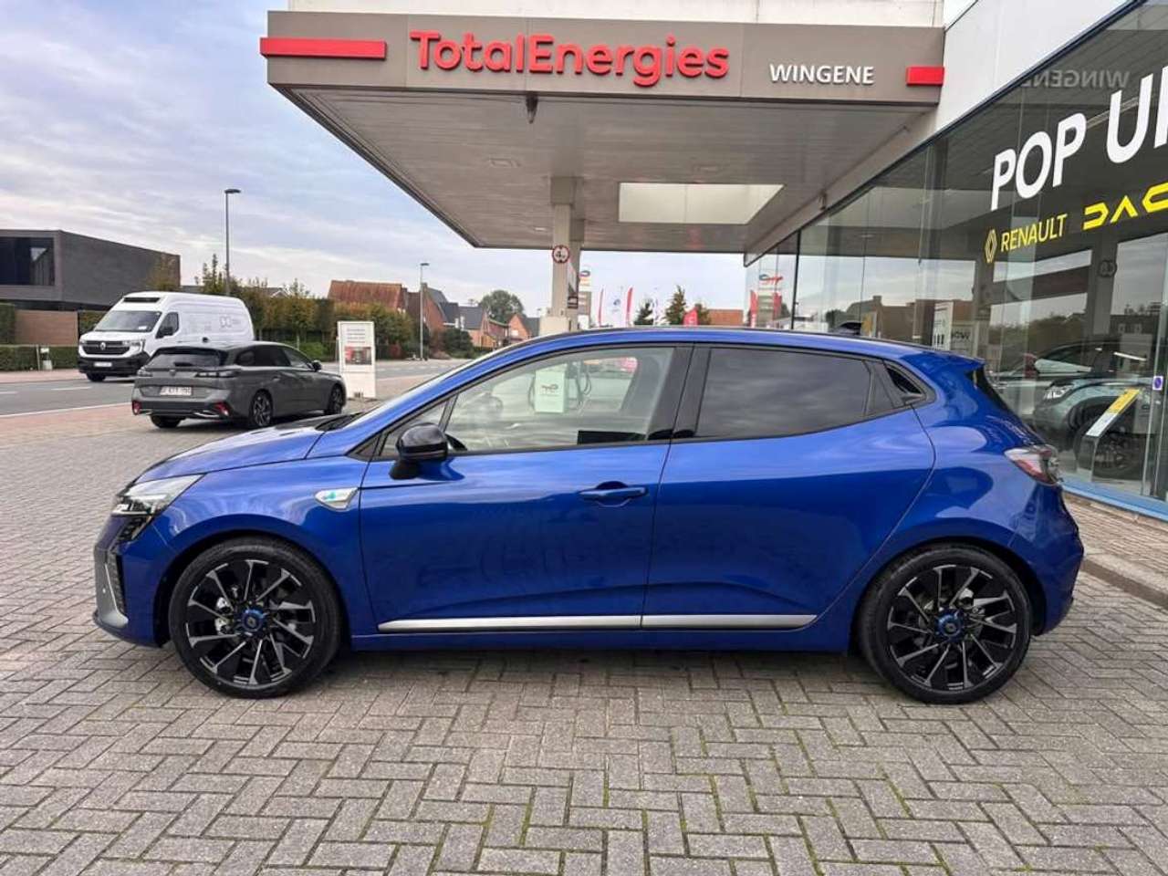 Renault Clio  esprit Alpine E-Tech full hybrid 145